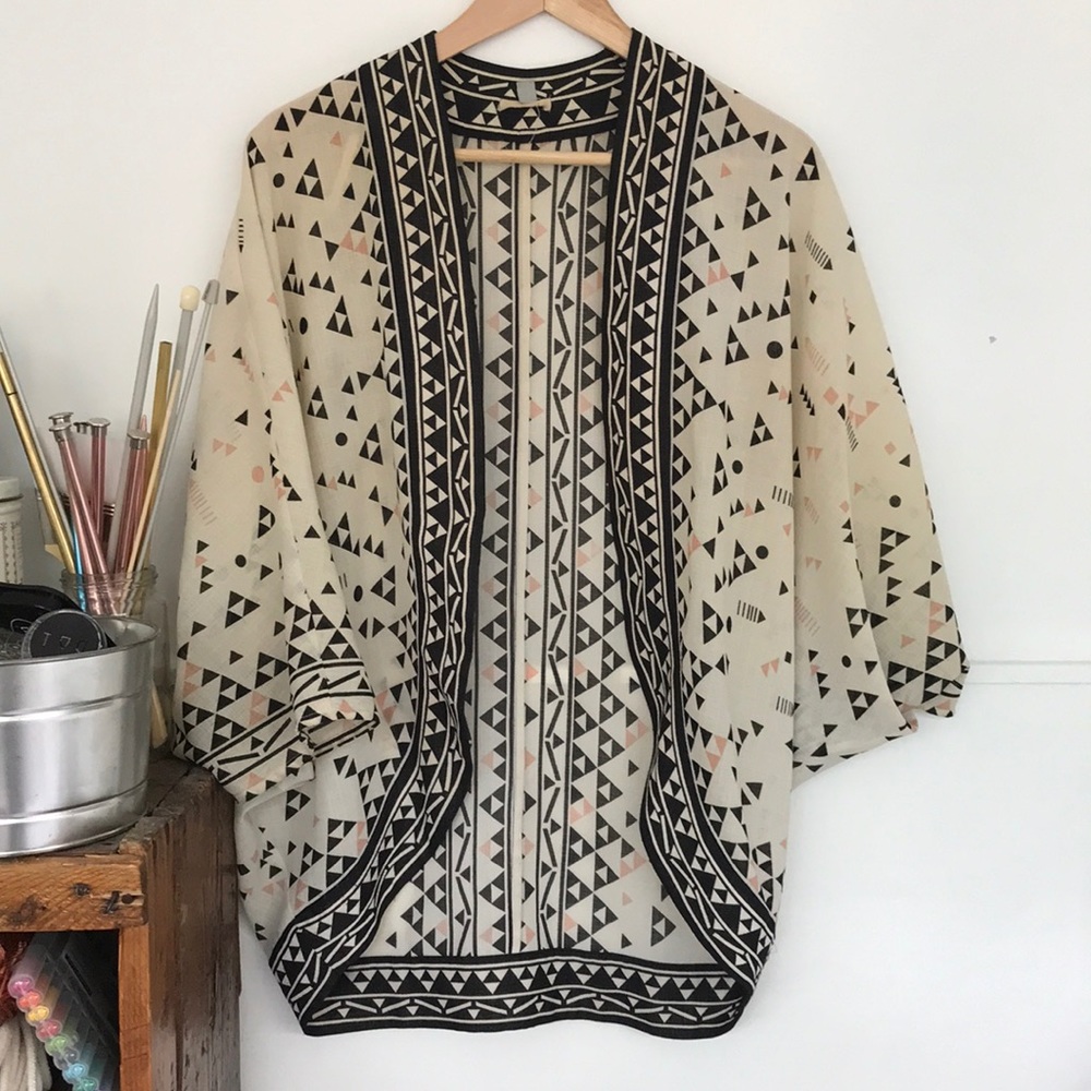 Urban Outfitters geometric kimono